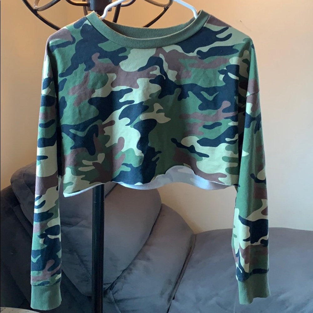 Camo crop top sweater